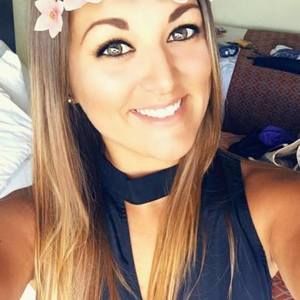 Meet your Posher, Kelli